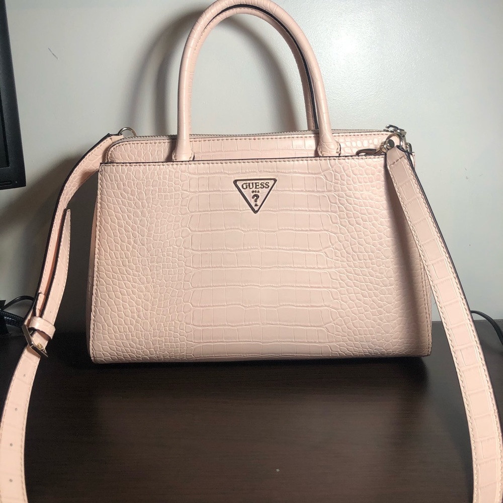 Guess Maddy Satchel